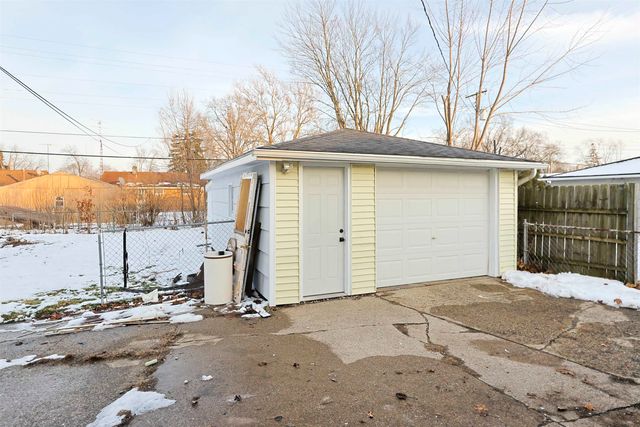 1228 Ironwood Drive, South Bend, IN 46617