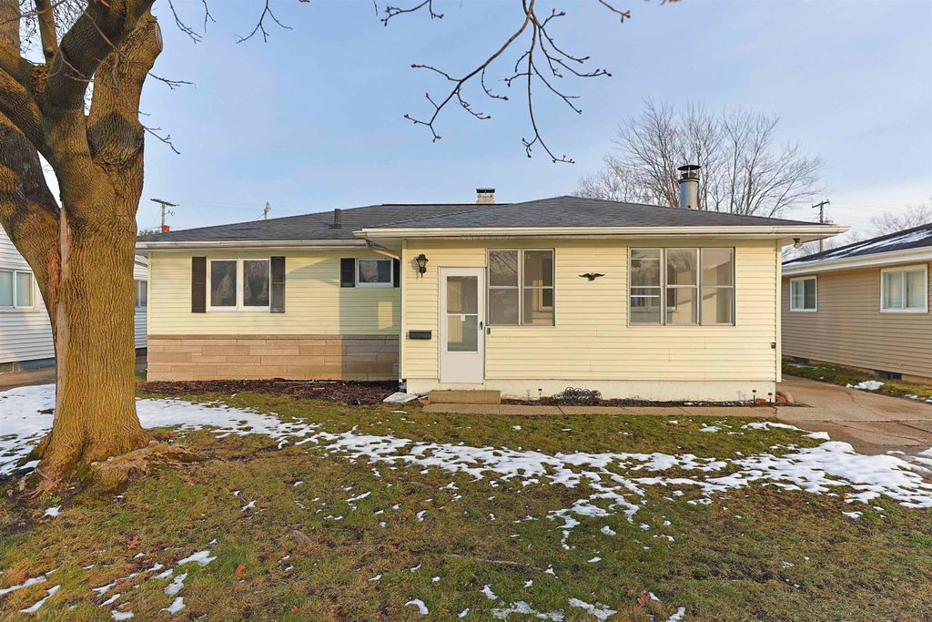 1228 Ironwood Drive, South Bend, IN 46617