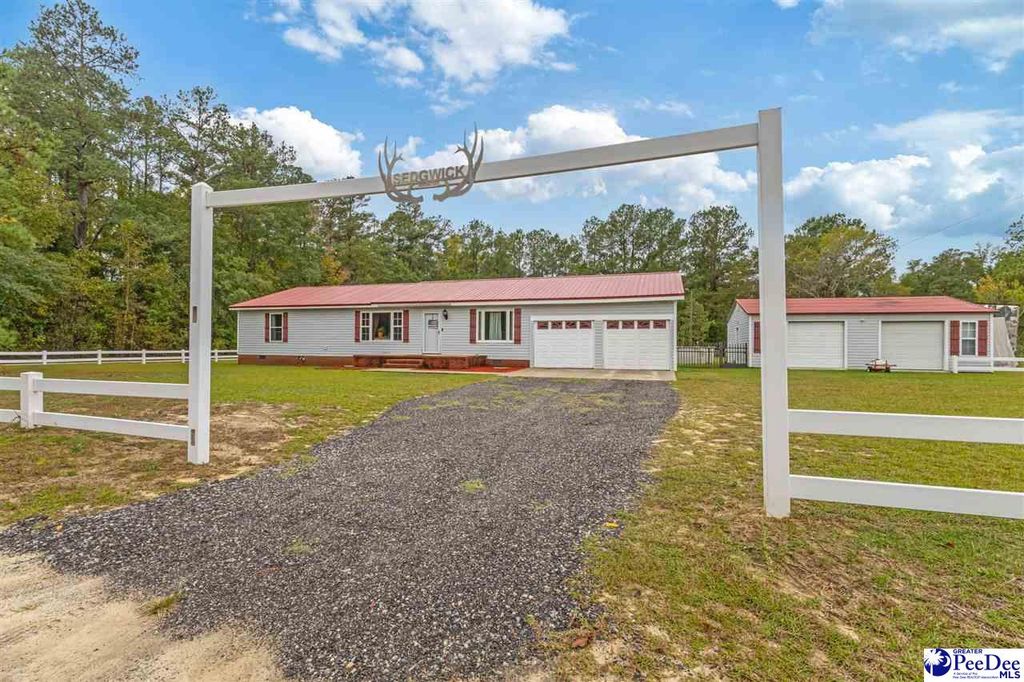 6103 Squire Road, Latta, SC 29565