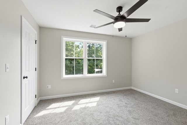 71 Pine St B, Warren, MA 01083