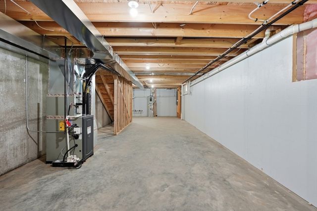 71 Pine St B, Warren, MA 01083