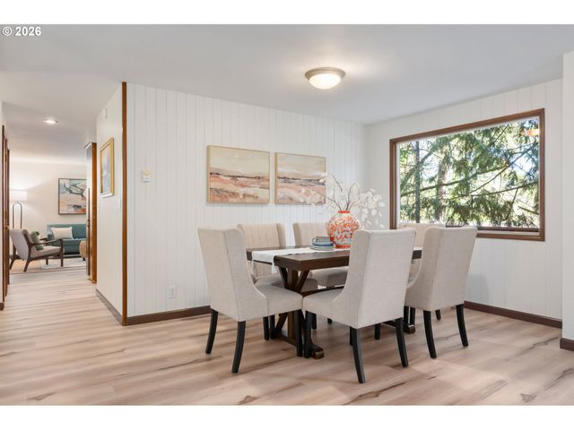 765 SPRAGUE St, Eugene, OR 97405