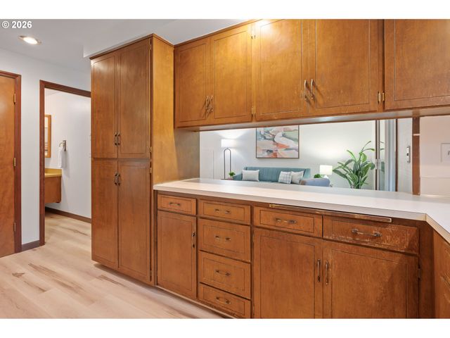 765 SPRAGUE St, Eugene, OR 97405