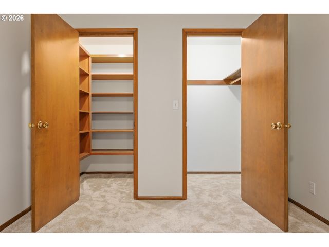 765 SPRAGUE St, Eugene, OR 97405