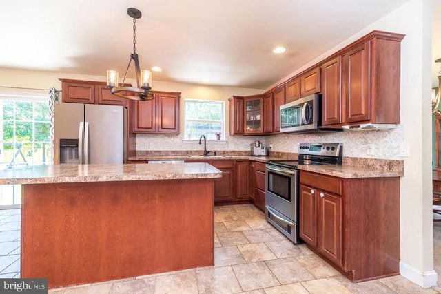650 OAK PARK RD, Hatfield, PA 19440