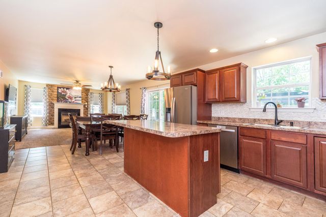 650 OAK PARK RD, Hatfield, PA 19440