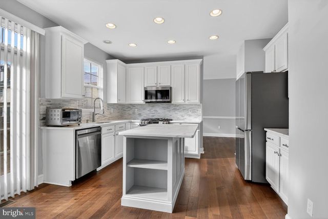 19234 GOLDEN MEADOW DR, Germantown, MD 20876