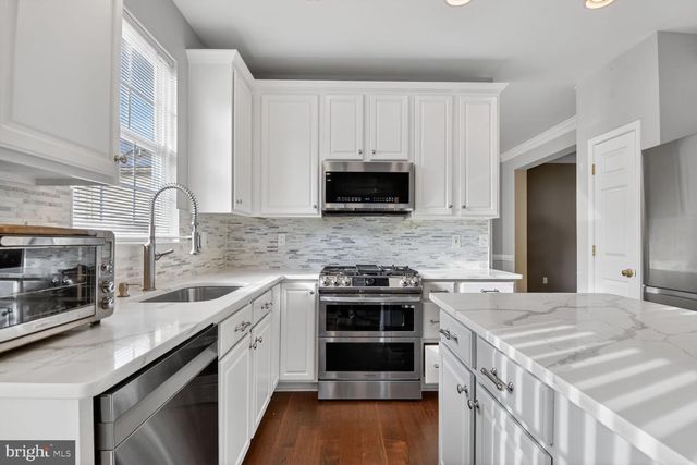 19234 GOLDEN MEADOW DR, Germantown, MD 20876