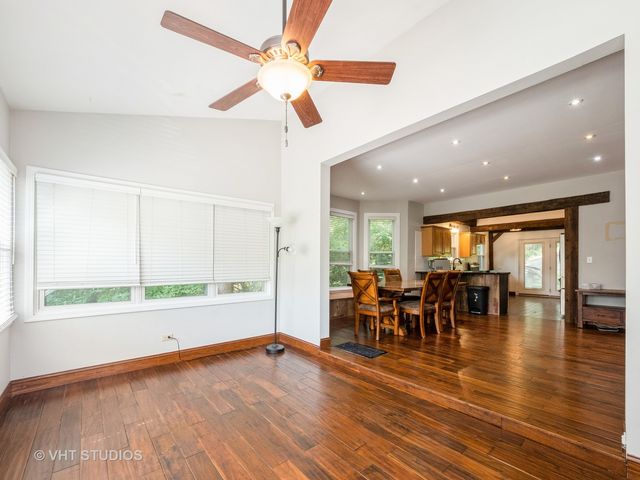 402 N Main Street, Algonquin, IL 60102