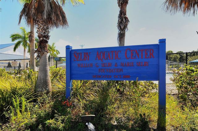 8375 GLENROSE WAY 211, Sarasota, FL 34238