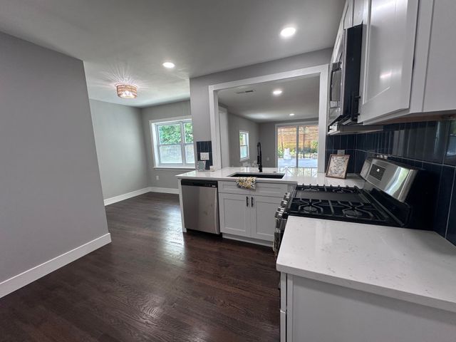 661 Wantoot Boulevard, Charleston, SC 29407