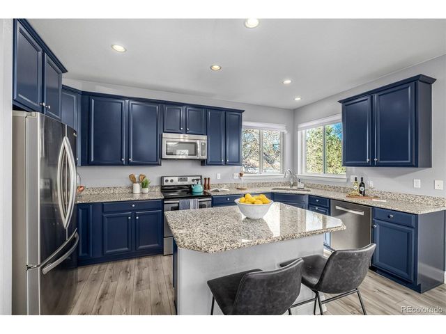 800 S Geneva St, Aurora, CO 80247