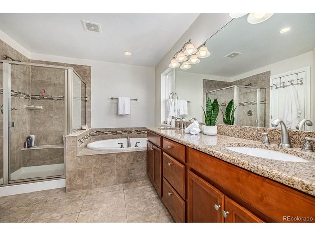 800 S Geneva St, Aurora, CO 80247