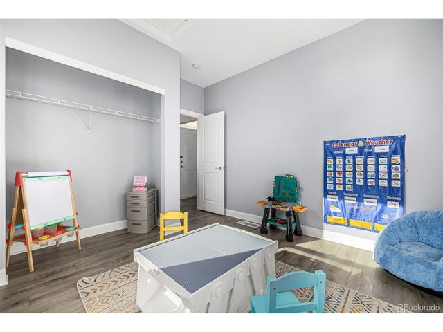 800 S Geneva St, Aurora, CO 80247