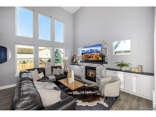 800 S Geneva St, Aurora, CO 80247