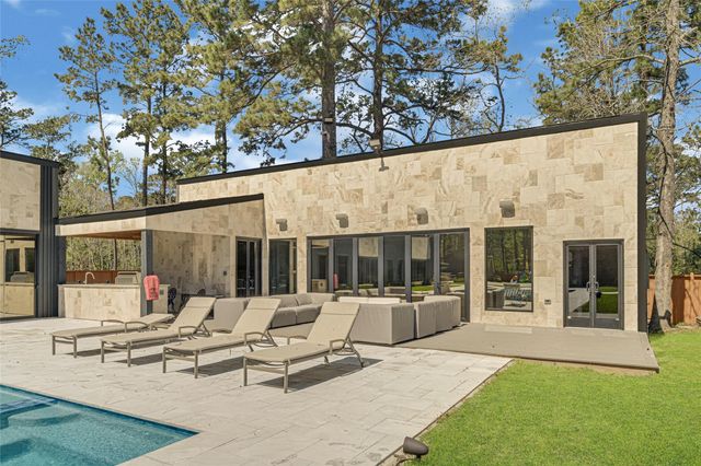 8514 Standard Road, Magnolia, TX 77354