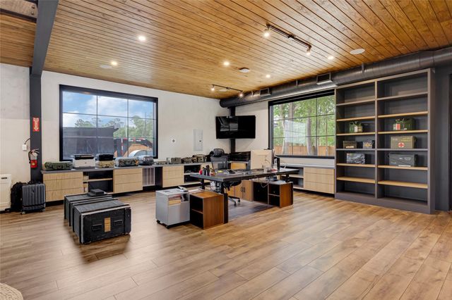 8514 Standard Road, Magnolia, TX 77354