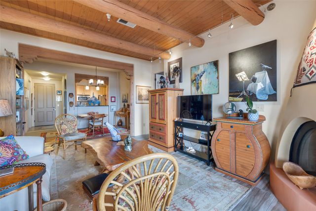 1405 Vegas Verdes 118, Santa Fe, NM 87507