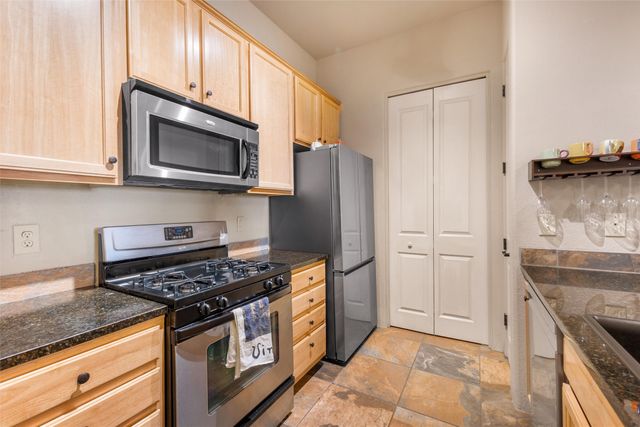 1405 Vegas Verdes 118, Santa Fe, NM 87507