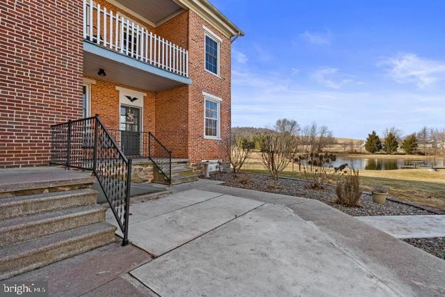 545 HILLTOWN RD, Gettysburg, PA 17325