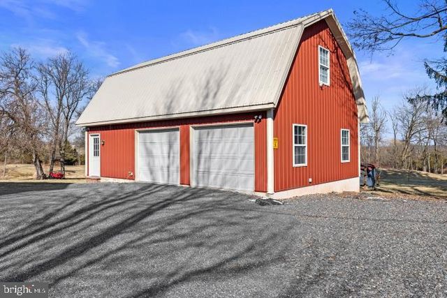 545 HILLTOWN RD, Gettysburg, PA 17325