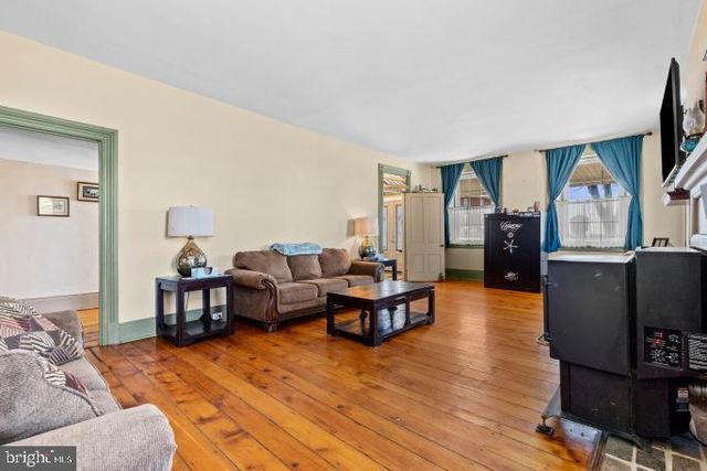 545 HILLTOWN RD, Gettysburg, PA 17325