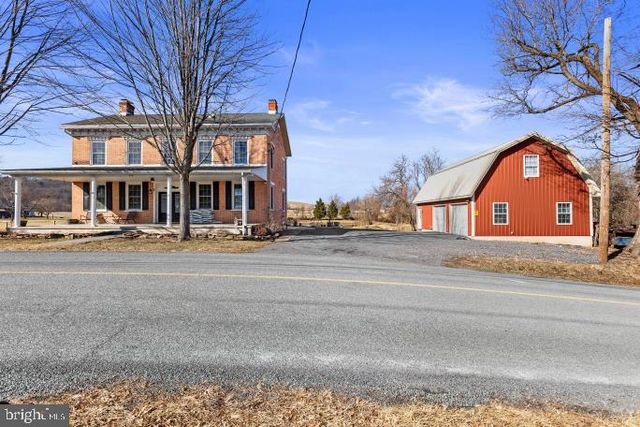545 HILLTOWN RD, Gettysburg, PA 17325