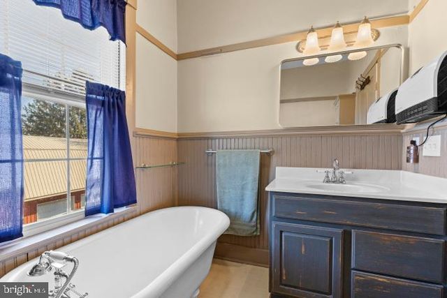 545 HILLTOWN RD, Gettysburg, PA 17325