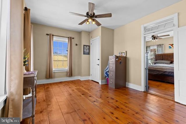 545 HILLTOWN RD, Gettysburg, PA 17325