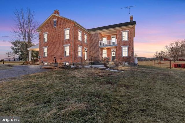 545 HILLTOWN RD, Gettysburg, PA 17325