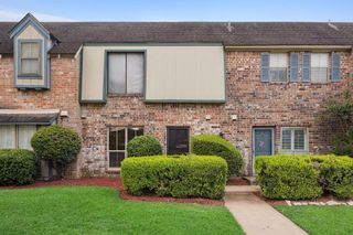 14715 Barryknoll Lane 152, Houston, TX 77079