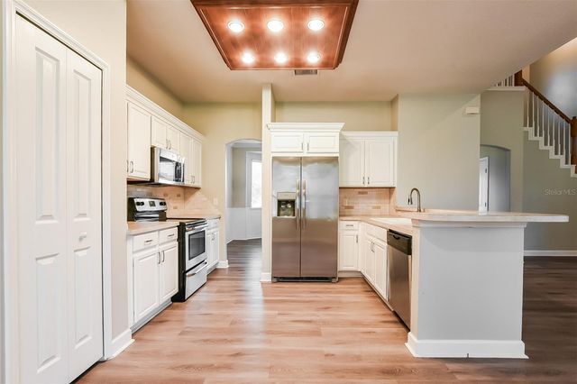 1055 GOLF POINT LOOP, Apopka, FL 32712
