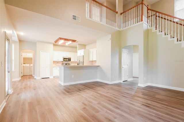1055 GOLF POINT LOOP, Apopka, FL 32712