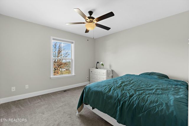 5603 Nine Mile Rd, Maryville, TN 37801
