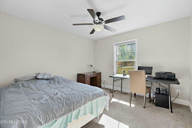 5603 Nine Mile Rd, Maryville, TN 37801