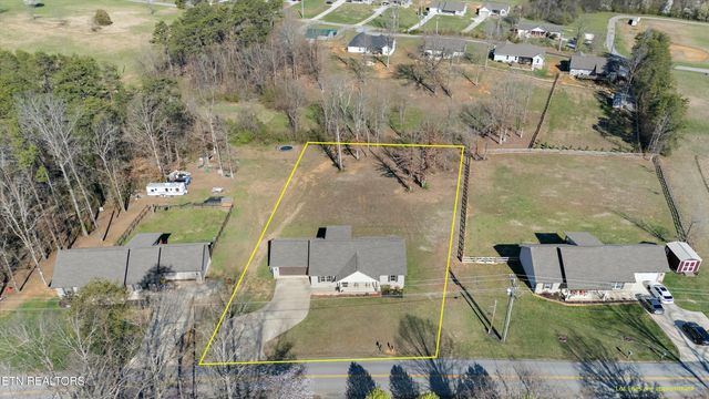 5603 Nine Mile Rd, Maryville, TN 37801