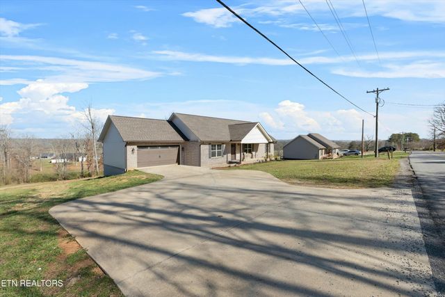 5603 Nine Mile Rd, Maryville, TN 37801