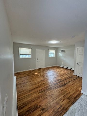 139 Bradford Street A, Bristol, RI 02809