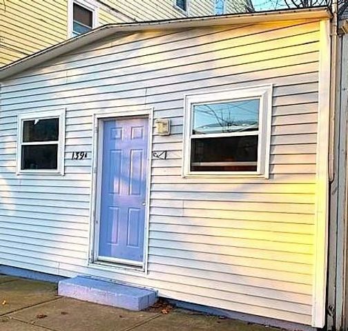 139 Bradford Street A, Bristol, RI 02809