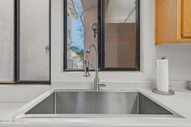 6353 N Vuelta Tajo, Tucson, AZ 85718