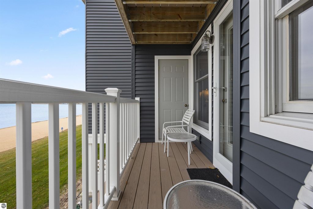 Image 29 of property listing at 2305 N US31 # 203, Traverse City, MI 49686