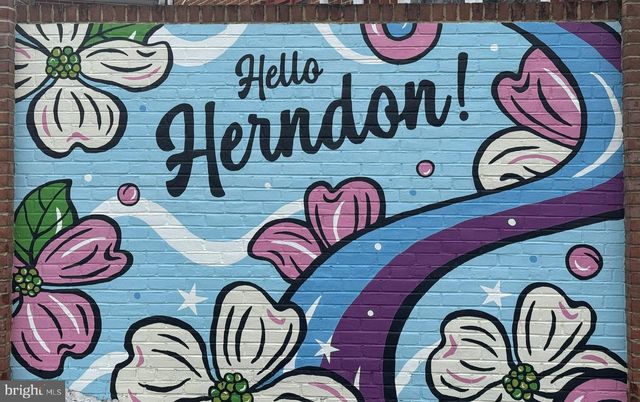 106 MEETING HOUSE STATION SQ, Herndon, VA 20170