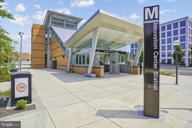 106 MEETING HOUSE STATION SQ, Herndon, VA 20170