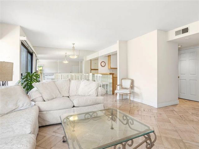 4261 Las Virgenes Road 5, Calabasas, CA 91302