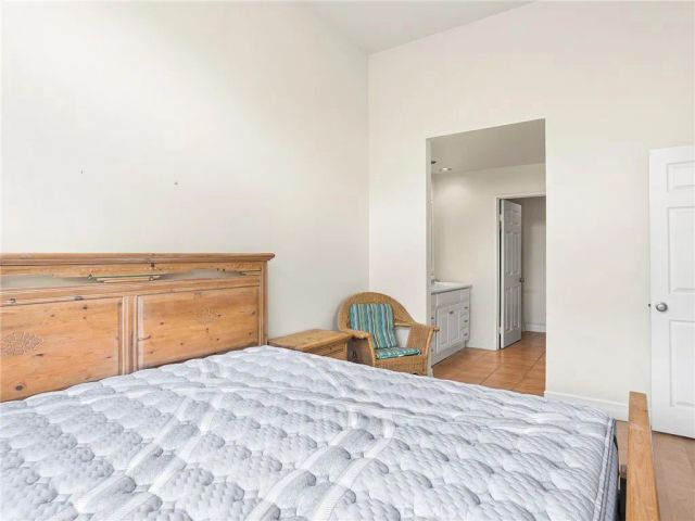 4261 Las Virgenes Road 5, Calabasas, CA 91302