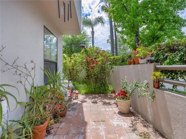 4261 Las Virgenes Road 5, Calabasas, CA 91302