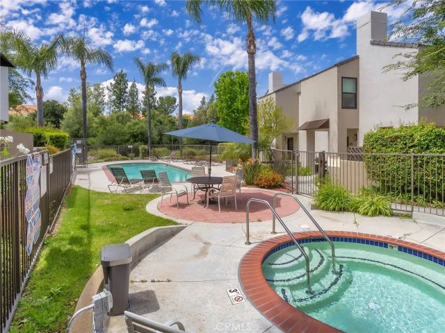 4261 Las Virgenes Road 5, Calabasas, CA 91302