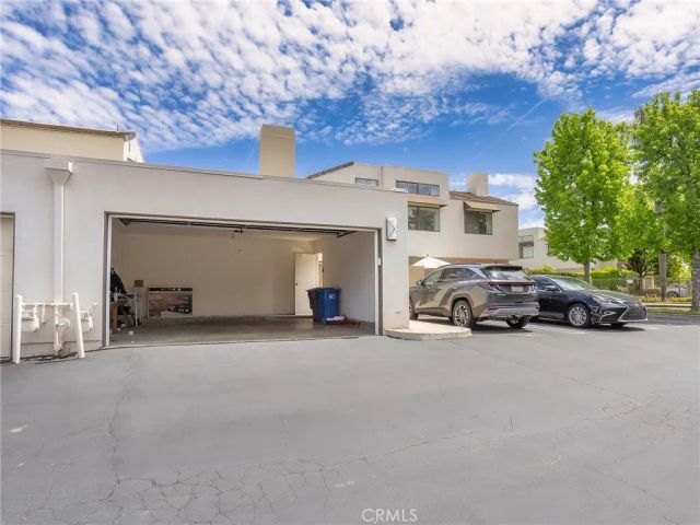 4261 Las Virgenes Road 5, Calabasas, CA 91302