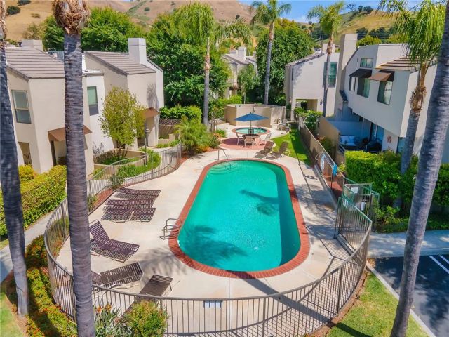 4261 Las Virgenes Road 5, Calabasas, CA 91302