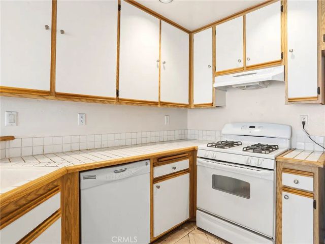 4261 Las Virgenes Road 5, Calabasas, CA 91302